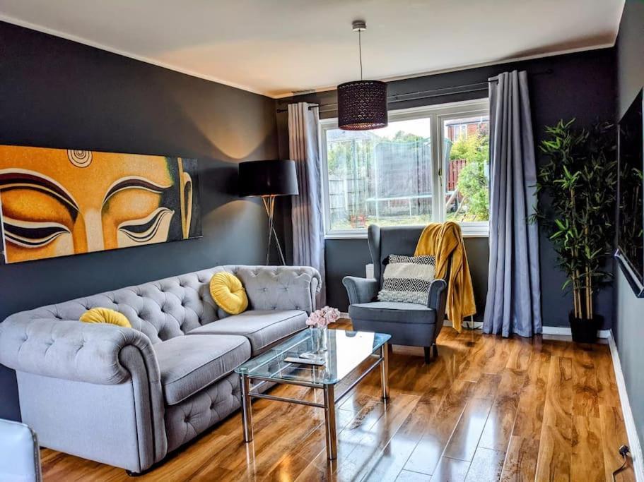 Hidden Gem !Stunning 3 Bedroom Home In Sheffield Handsworth Buitenkant foto